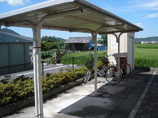 その他　屋根付駐輪場