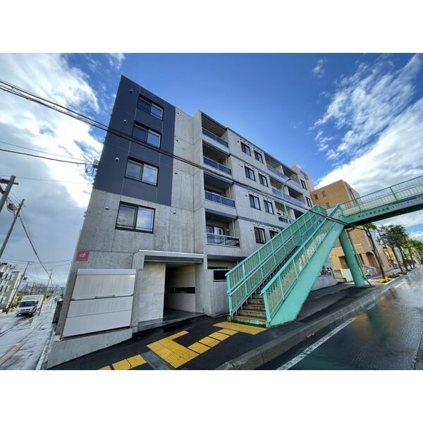 建物外観　ガスリミット採用！2022年築のデザイナーズマンションです♪