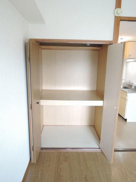 収納　(同マンション別部屋)