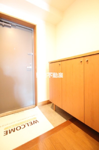 玄関　同タイプ別部屋