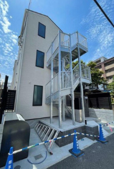 建物外観　コモリベルタ