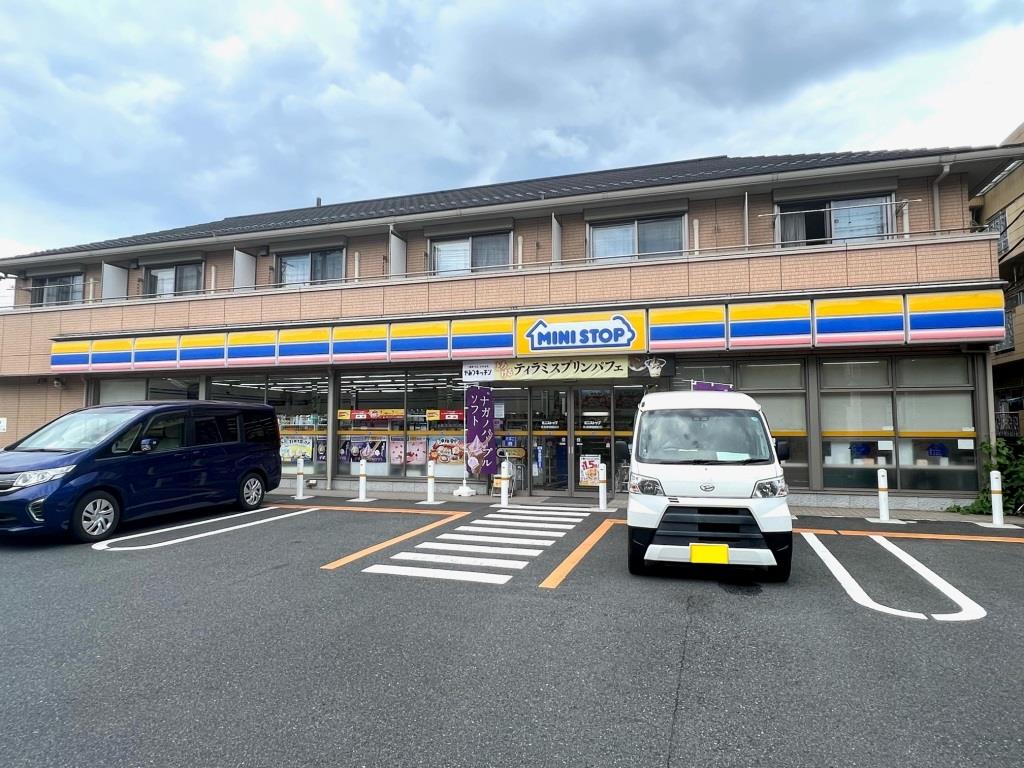 コンビニ　ミニストップ 鉄道博物館前店（コンビニ）まで980m