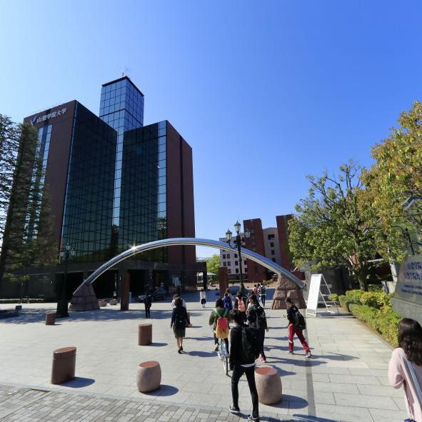大学・短大　山梨学院大学（大学・短大）まで2108m