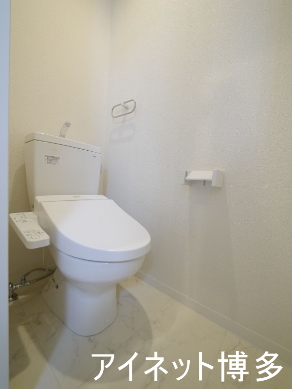 トイレ　清潔感のあるトイレですね