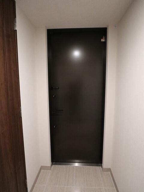 玄関　※写真は同タイプ住戸です。