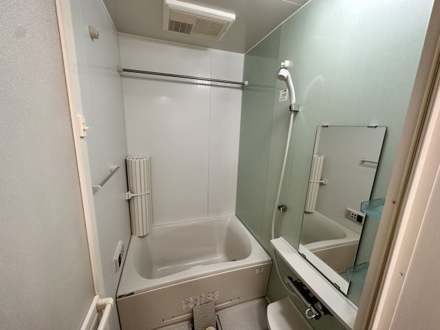 バス・シャワールーム　※他部屋参考写真