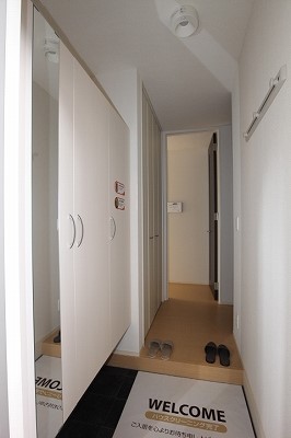 玄関　類似タイプ参考写真