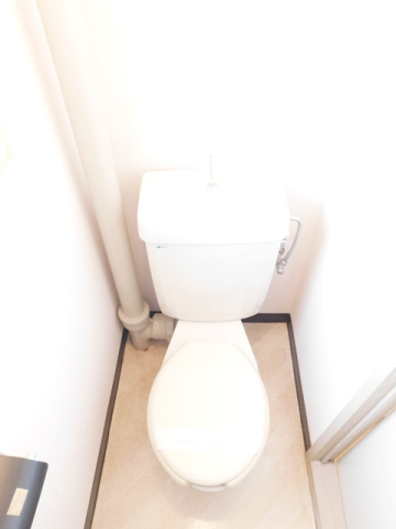 トイレ　※写真は他号室です