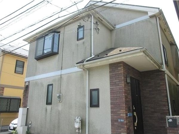 建物外観　２００１年築