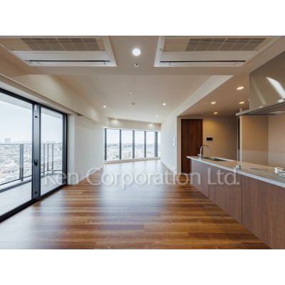 JIYUGAOKA MUSE SQUARE THE RESIDENCEの居間写真