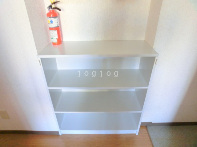 収納　玄関収納☆追加で収納棚も置けそう☆