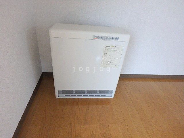その他設備　電気暖房☆