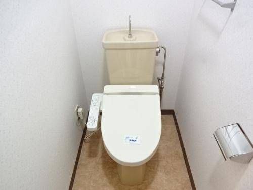 トイレ　落ち着いた色調のトイレです（参考写真です）