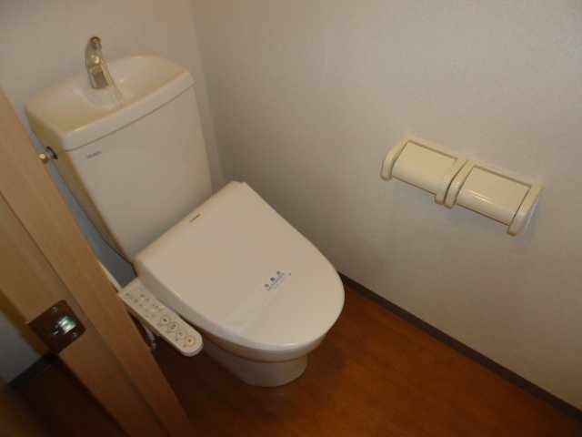 トイレ　シャワー付トイレ