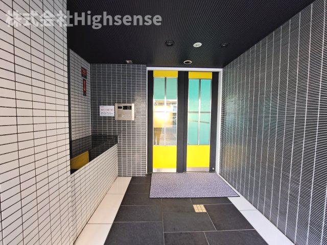 エントランス　ゆとりのあるエントランスです