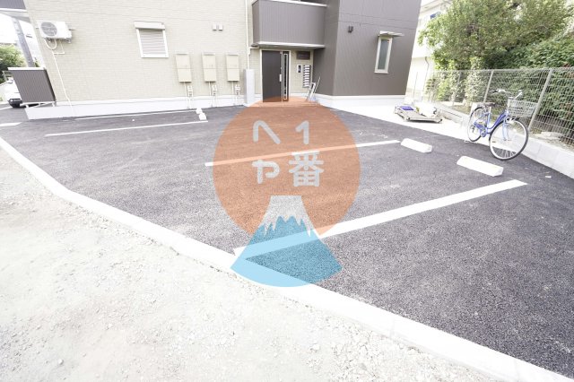 駐車場　駐車場完備です