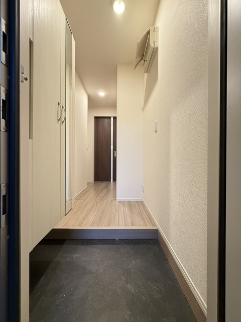 玄関　別部屋参考写真です