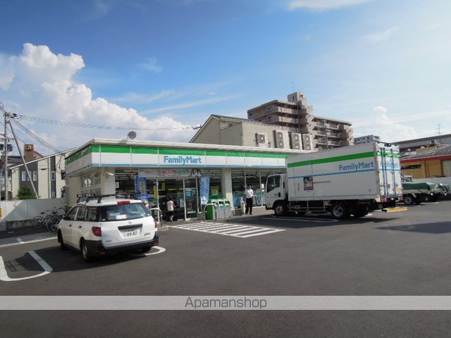 コンビニ　ファミリーマート岸和田南町店（コンビニ）まで135m