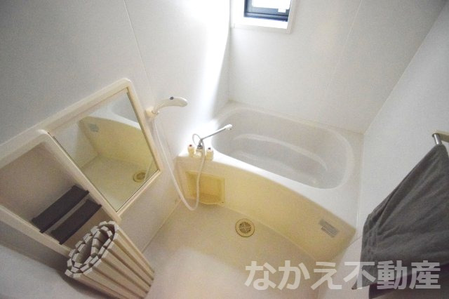 バス・シャワールーム　日々の疲れを癒すお風呂付です