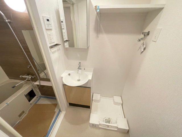 洗面設備　２０１号室の写真です。