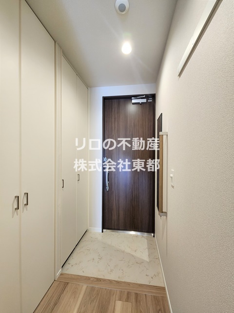 玄関　玄関収納も豊富です♪