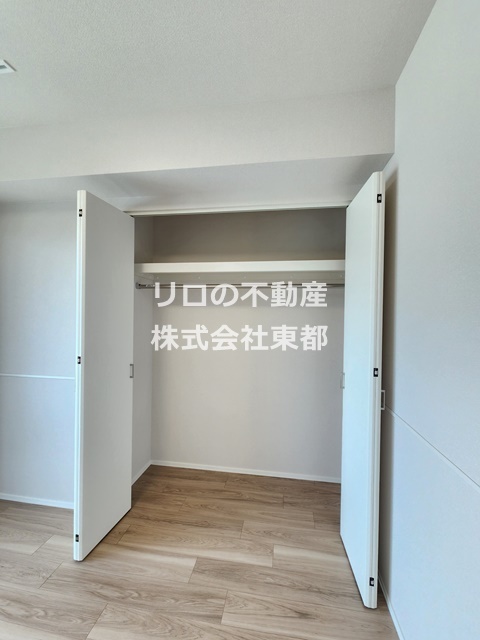 収納　奥行き、高さのあるクローゼットです♪