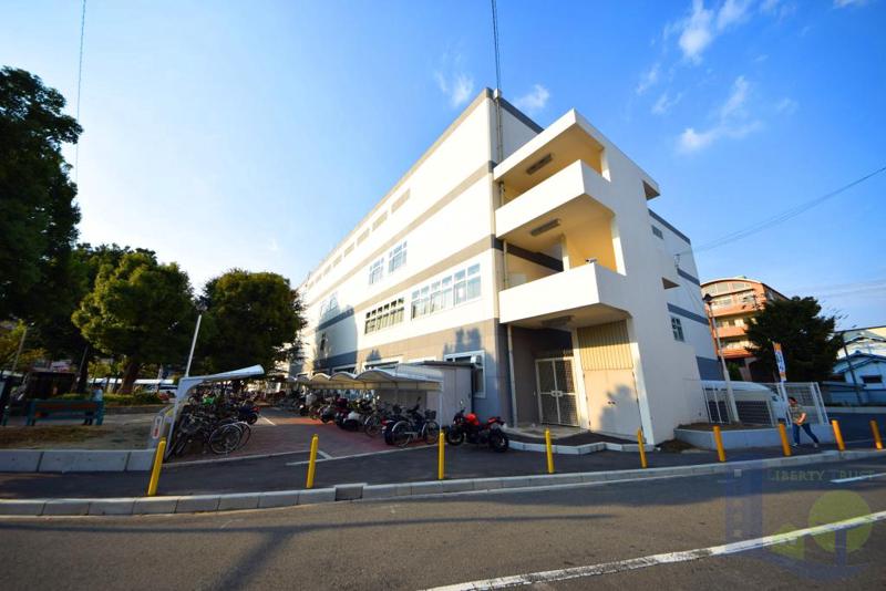 役所　東淀川区役所（役所）まで350m