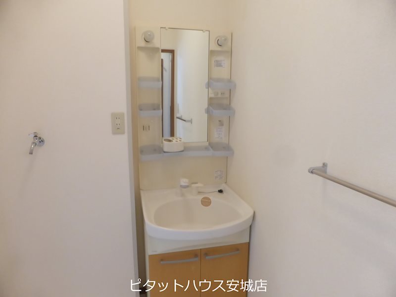 洗面設備　参考写真