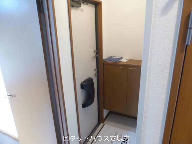 玄関　参考写真