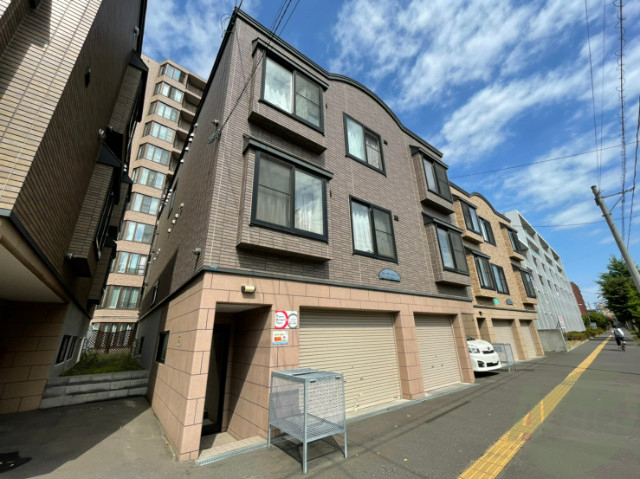建物外観　札幌市北区北３５条西「カーサ・クィント」