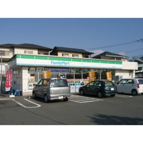 コンビニ　ファミリーマート清輝橋一丁目店（コンビニ）まで96m