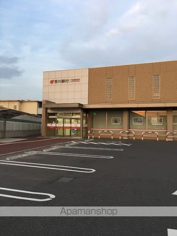 銀行　香川銀行　仏生山支店（銀行）まで322m