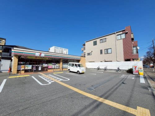 コンビニ　セブンイレブン尼崎南武庫之荘４丁目店（コンビニ）まで147m