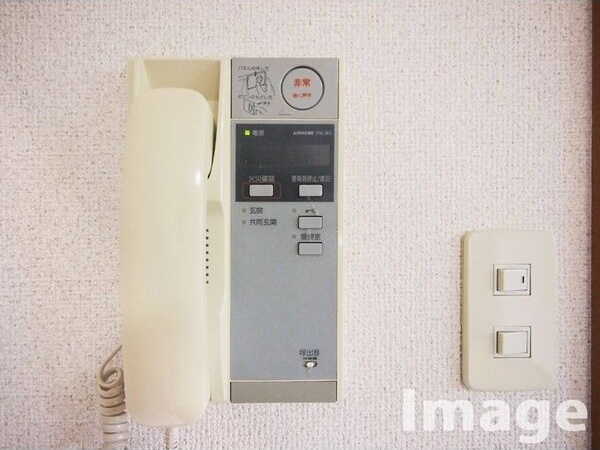 セキュリティ　※写真は同じマンションの違う部屋のものになります。