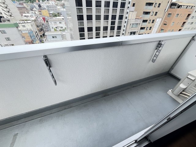 バルコニー　開放的で明るい空間を演出してくれるバルコニーです