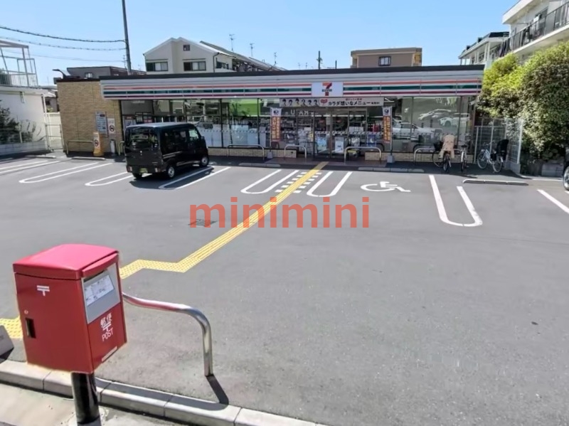 コンビニ　セブンイレブン摂津東正雀店（コンビニ）まで918m