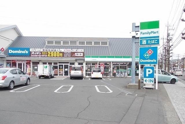 コンビニ　ファミリーマート小田原飯泉店（コンビニ）まで270m