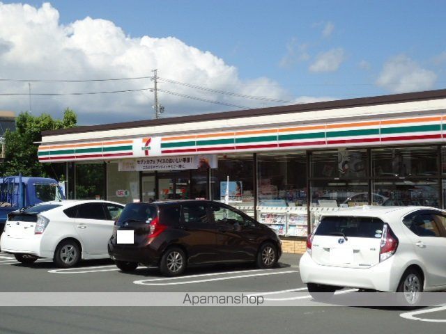 コンビニ　セブンイレブン（コンビニ）まで1529m
