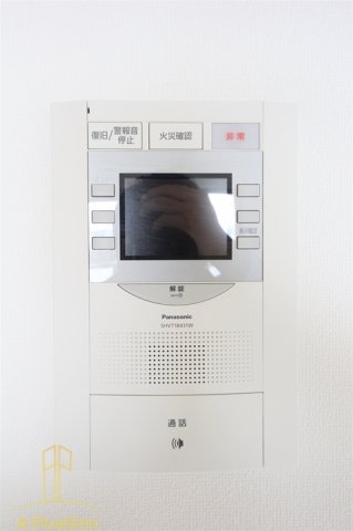 セキュリティ　ポルト・ボヌール梅田WEST