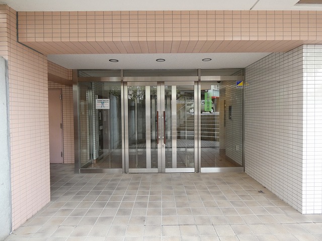 エントランス　エントランス