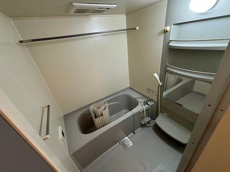 グレーヌ I番館の風呂写真
