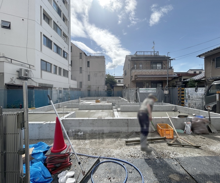 その他　・建築中