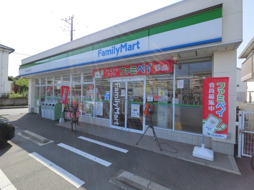 コンビニ　ファミリーマート 市原姉ヶ崎駅入口店（コンビニ）まで535m