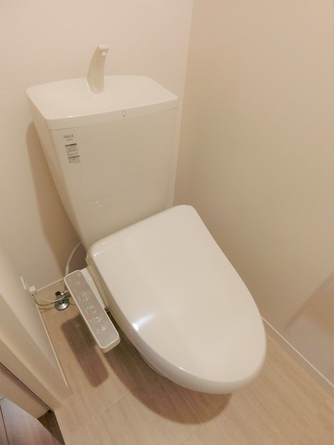トイレ　トイレ