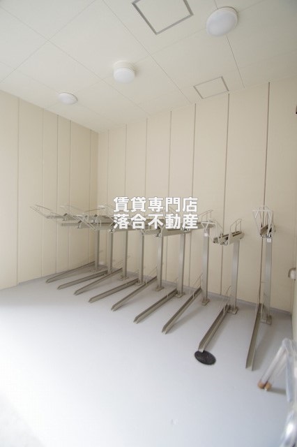 その他共有部分　敷地内駐輪場完備