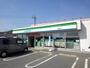 コンビニ　ファミリーマート（コンビニ）まで1100m