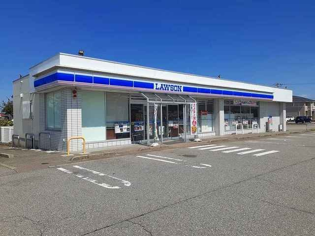 コンビニ　ローソン 高岡中田店（コンビニ）まで379m