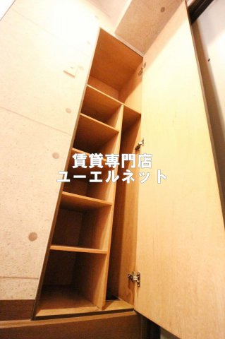 その他設備　収納力たっぷりのシューズボックスで玄関すっきり！