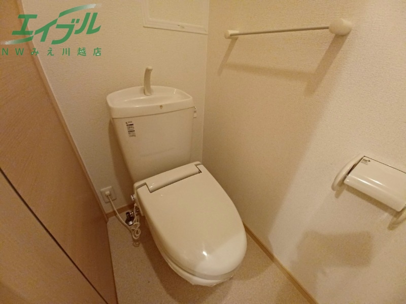 トイレ　反転タイプ参考写真
