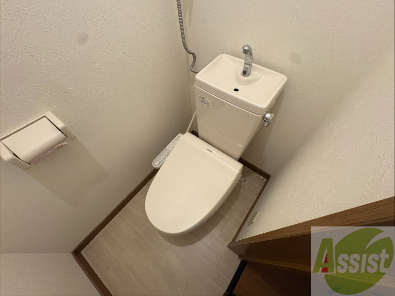 トイレ　トイレです。ウォシュレット付を探している方、おすすめです。